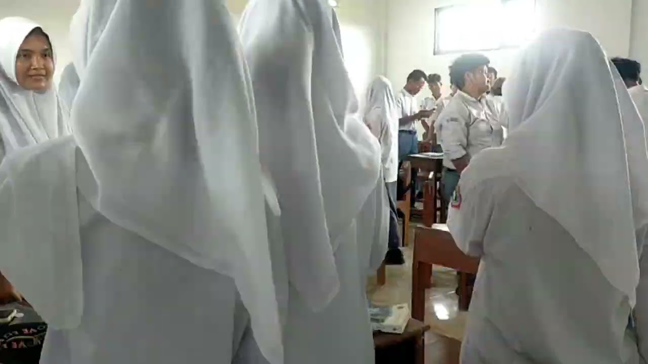 Teaching practice at grade 12th MA At-Taqwa Yastu 