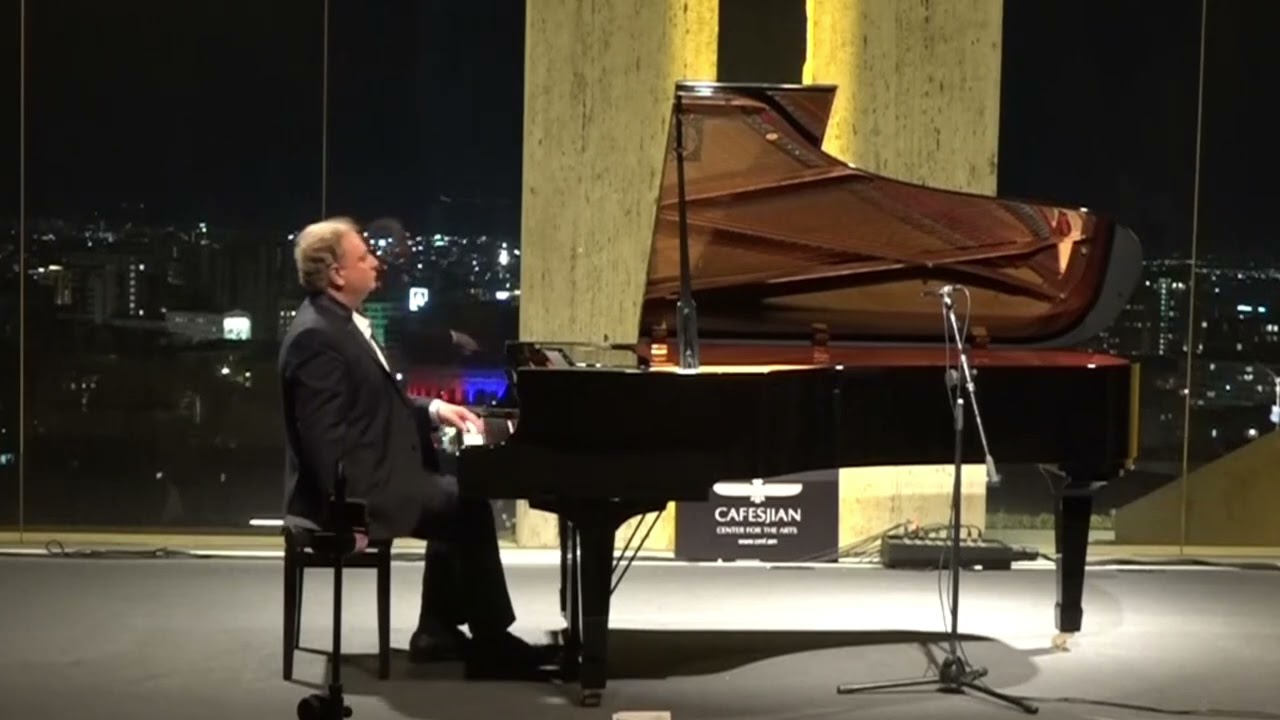 "Armenian Piano" by Gari Ayvazyan 🌟 Mikayel Gabriel in Yerevan 🇦🇲 