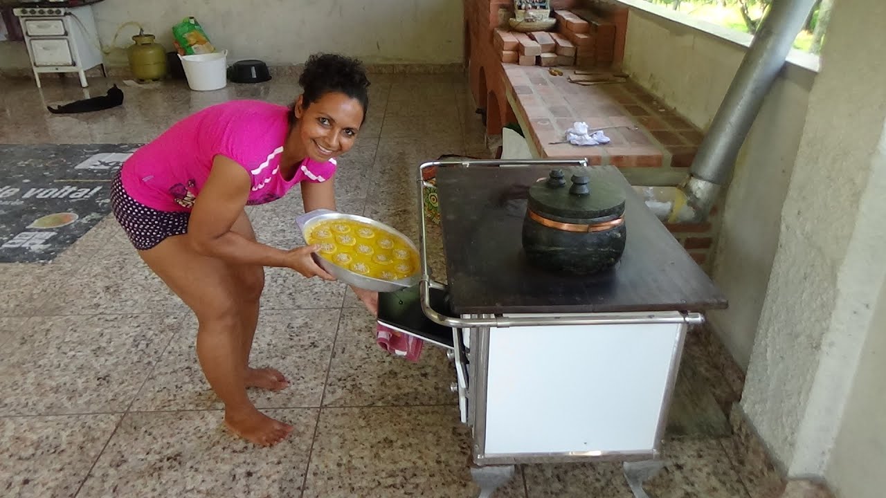 Empadão e feijão feito na LENHA/Colhi as ultimas goiabas no sítio