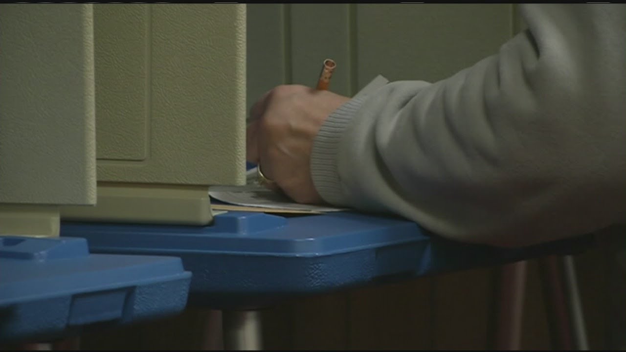 Former Oregon official touts automatic voter registration to Massachusetts lawmakers