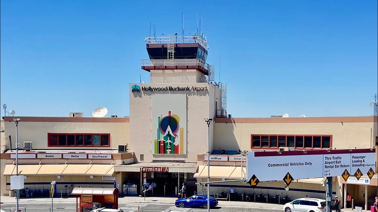 Hollywood Burbank Airport (BUR) - Terminal Tour August 20, 2024