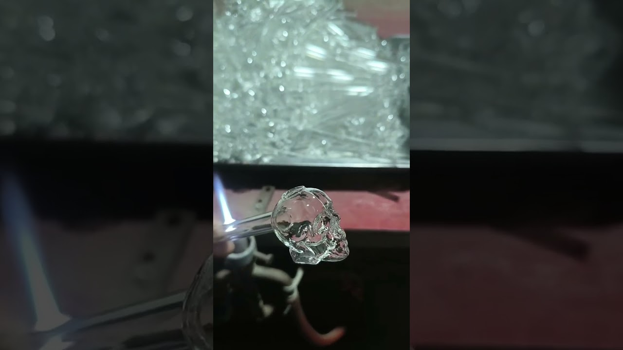 Skull oil burner pipes