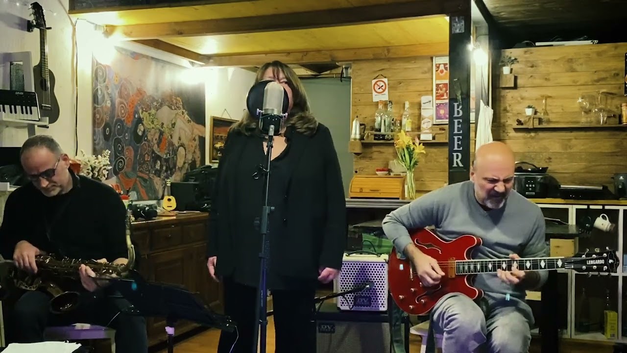 Everybody’s song but my own (Midnight conversations) #jazz #guitar #saxophone 