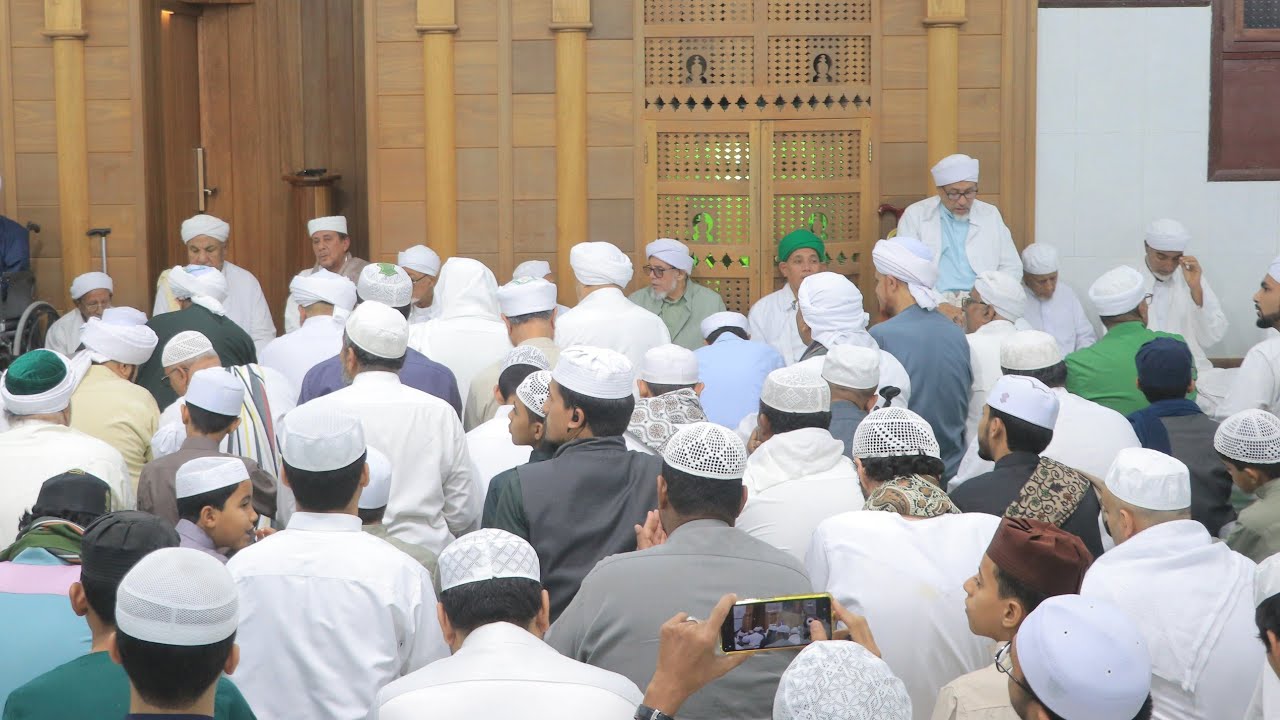 قراءة منظومة جالية الكدر في نظم أسماء أهل بدر وشهداء أحد السادة الغرر- بدار المصطفى بتريم