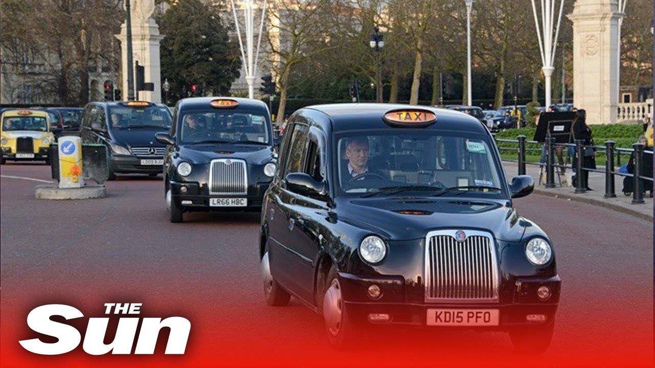 Fuel shortage crisis leaves London taxi drivers unable to work amid panic buying