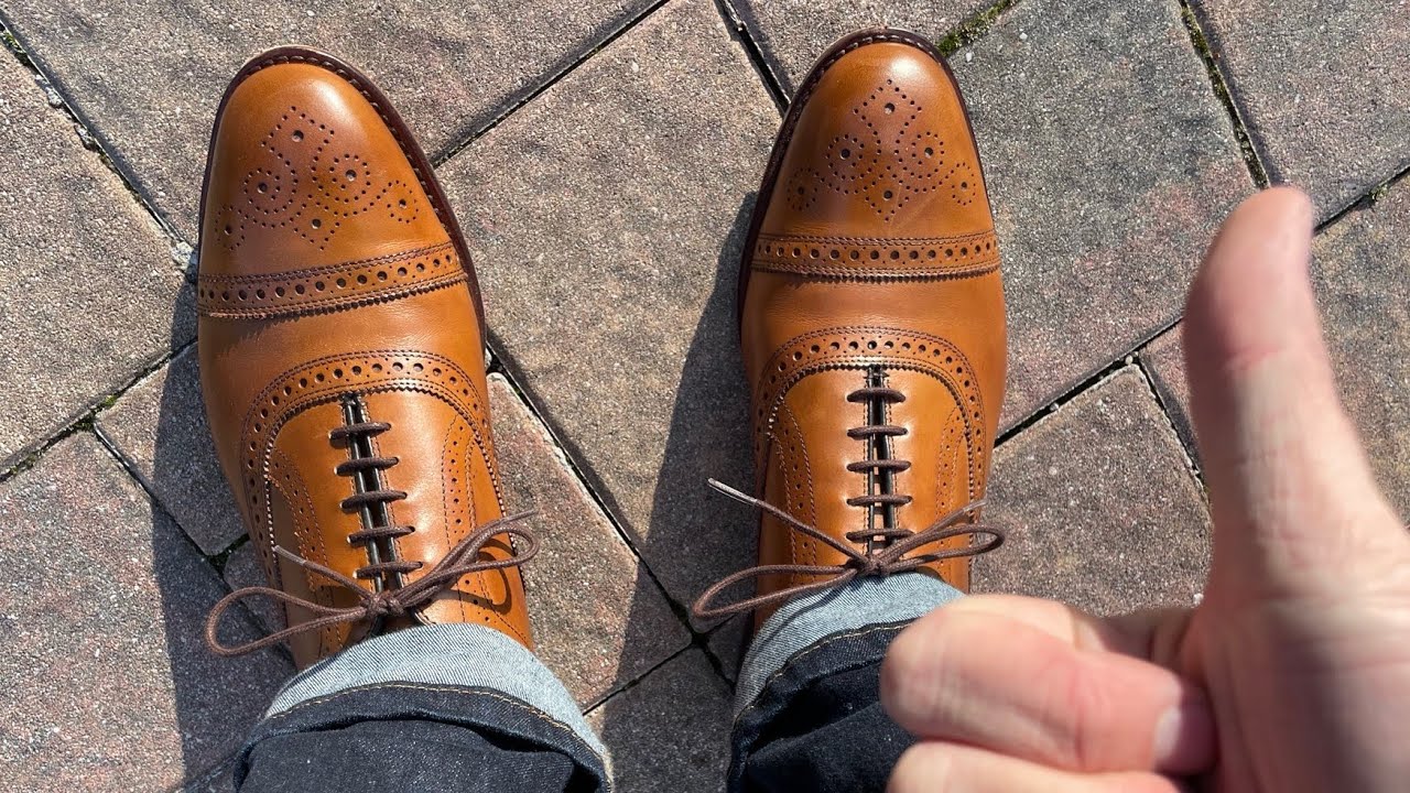 Straight Bar Lacing Your Shoes