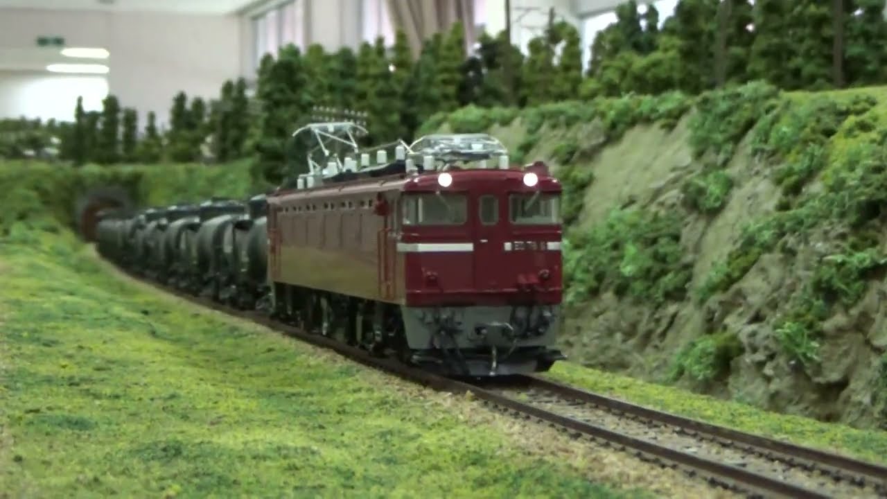 ED78牽引のタンク車貨物列車　タキ9900　奥羽本線　山形県高畠町　高畠熱中小学校　16番ゲージ（HO）レイアウト