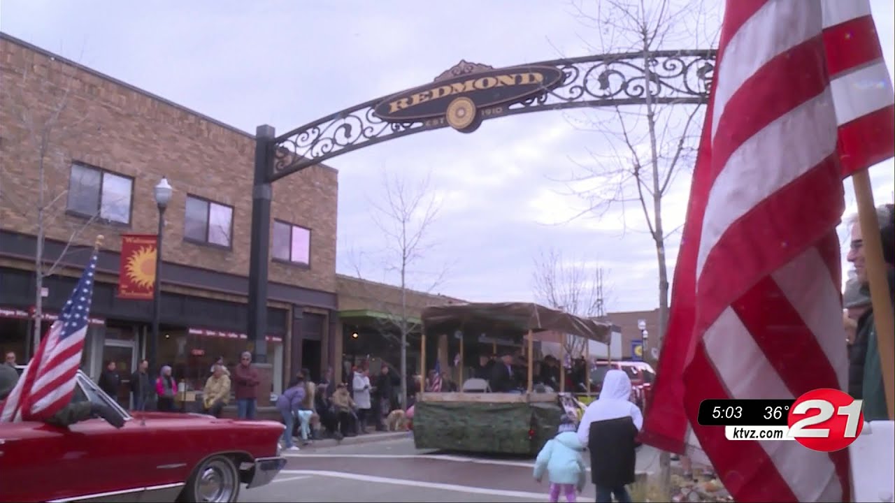 'Flag City' Redmond holds Veterans Day Parade