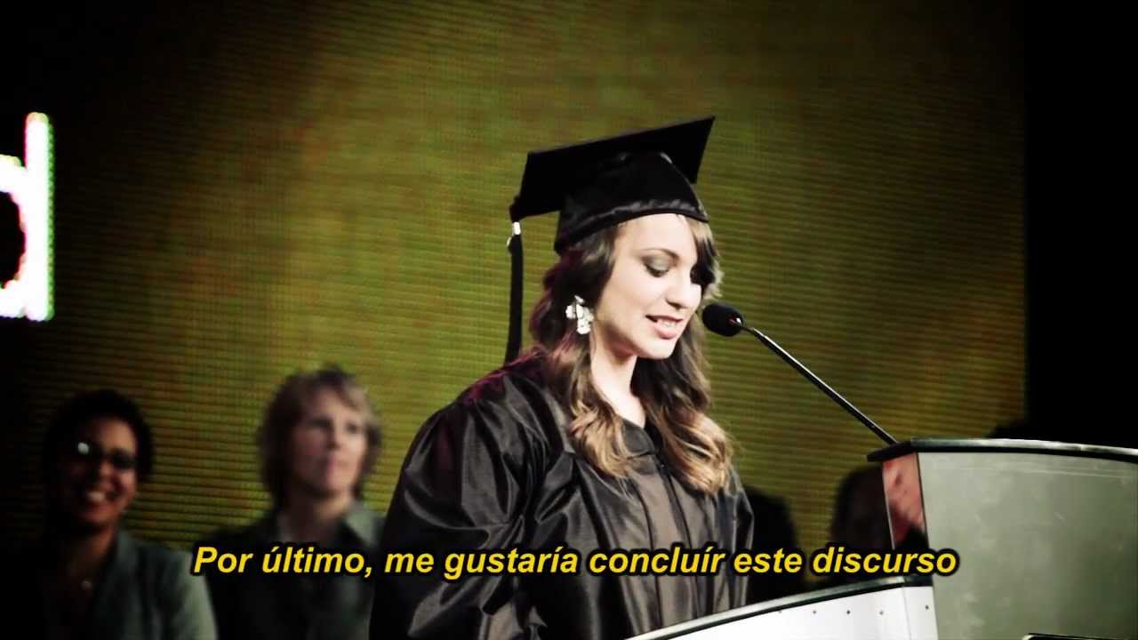 Christine D'Clario - Full Sail University - Discurso de Graduación (Graduation Speech)
