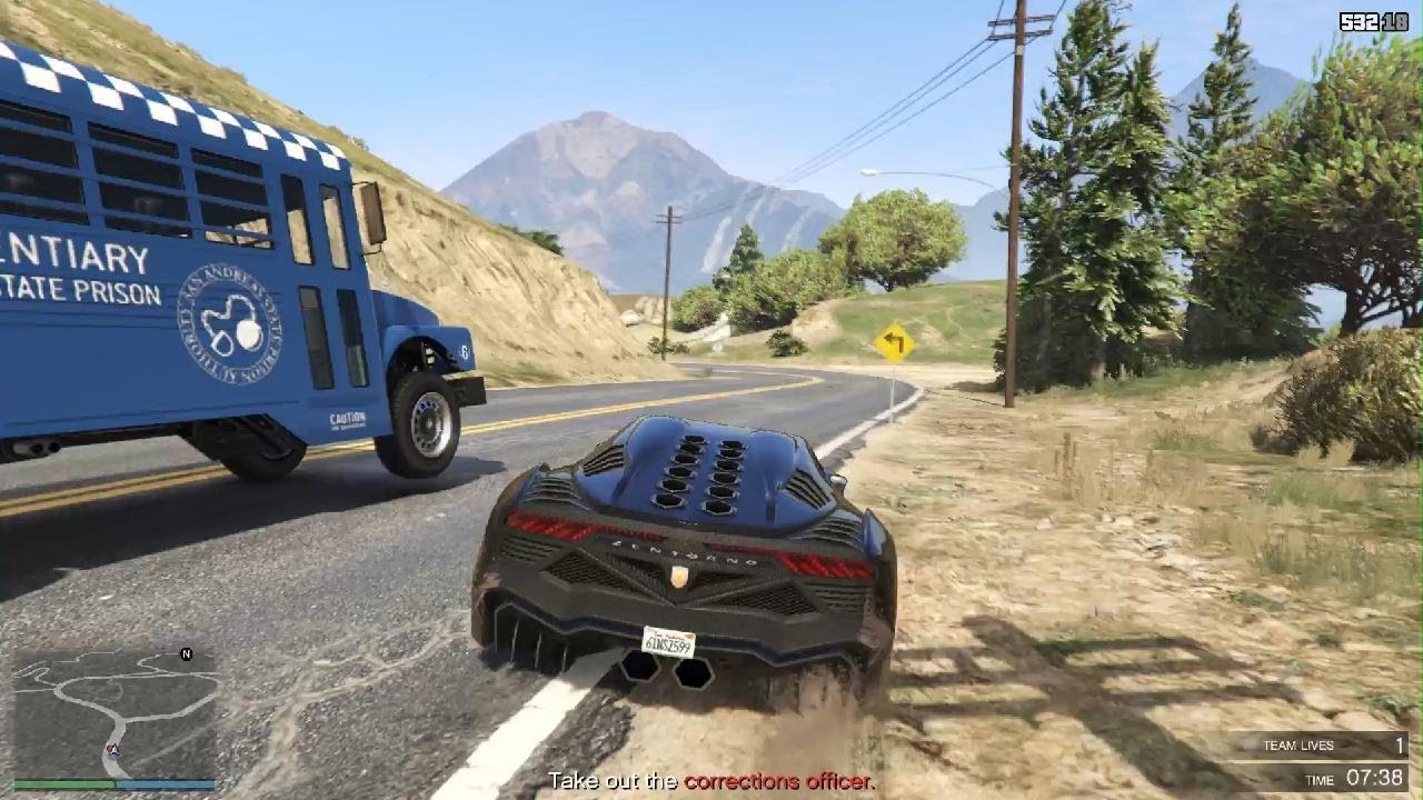 4 idiots doing the prison heist