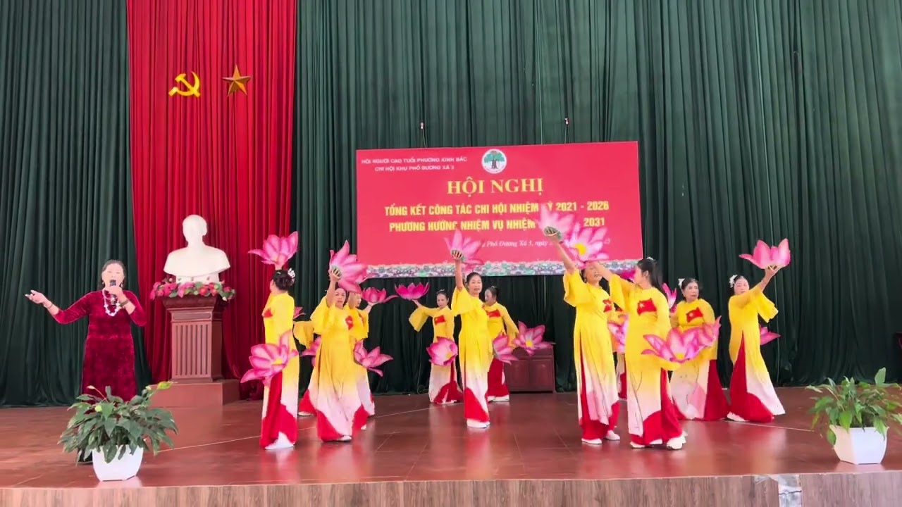 CLB dân vũ khu đương xá 3 chào mừng tổng kết người cao tuổi 