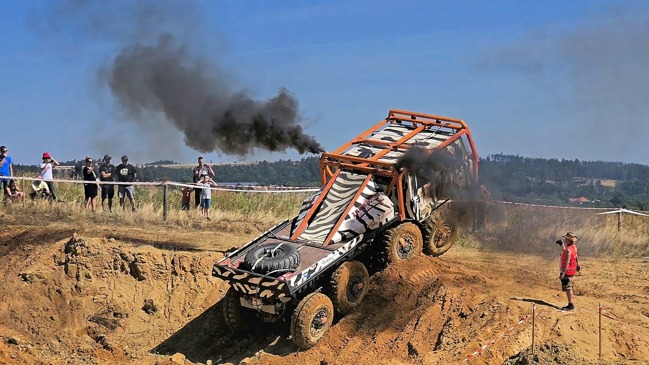 Trucktrial Kunštát 12.8. 2023, Tatra 813 8x8 - Zebra Team