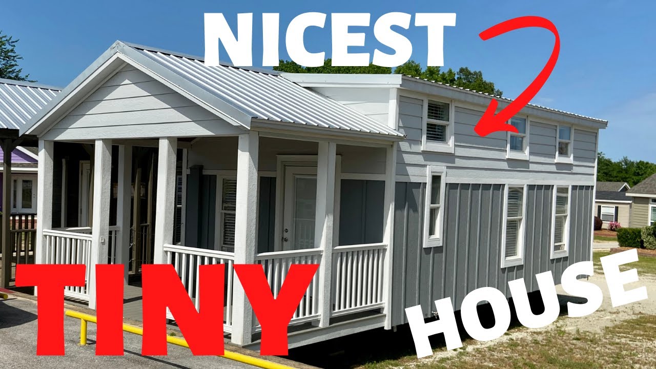 The nicest tiny house I have ever been in!! Perfect craftsmanship and layout! Tiny Home Tour