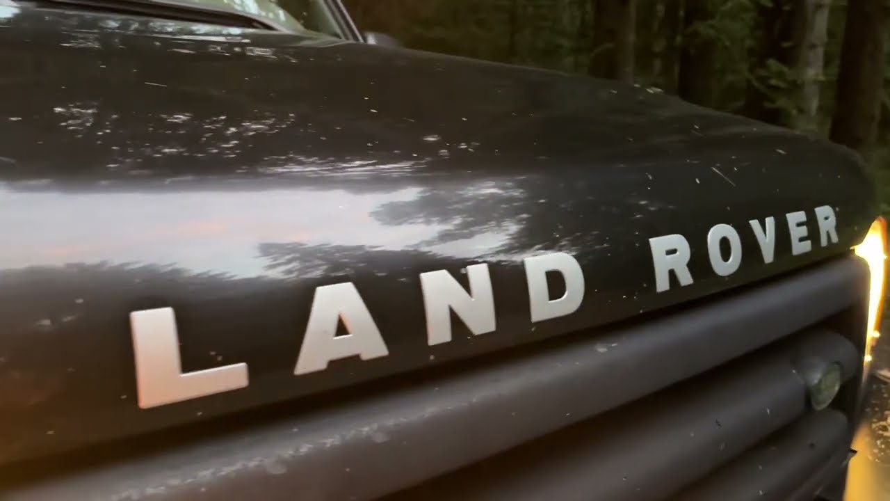 Land Rover Discovery 2 Muddy Trails