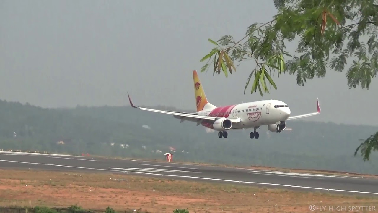 Air india express landing at karipur airport | HD