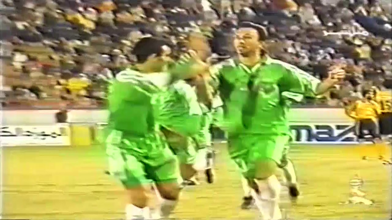 ملخص مباراة العربي و القادسية نصف نهائي ولي العهد ٢٠٠٠ وهدف كلاوديو الذهبي بالكعب خيال