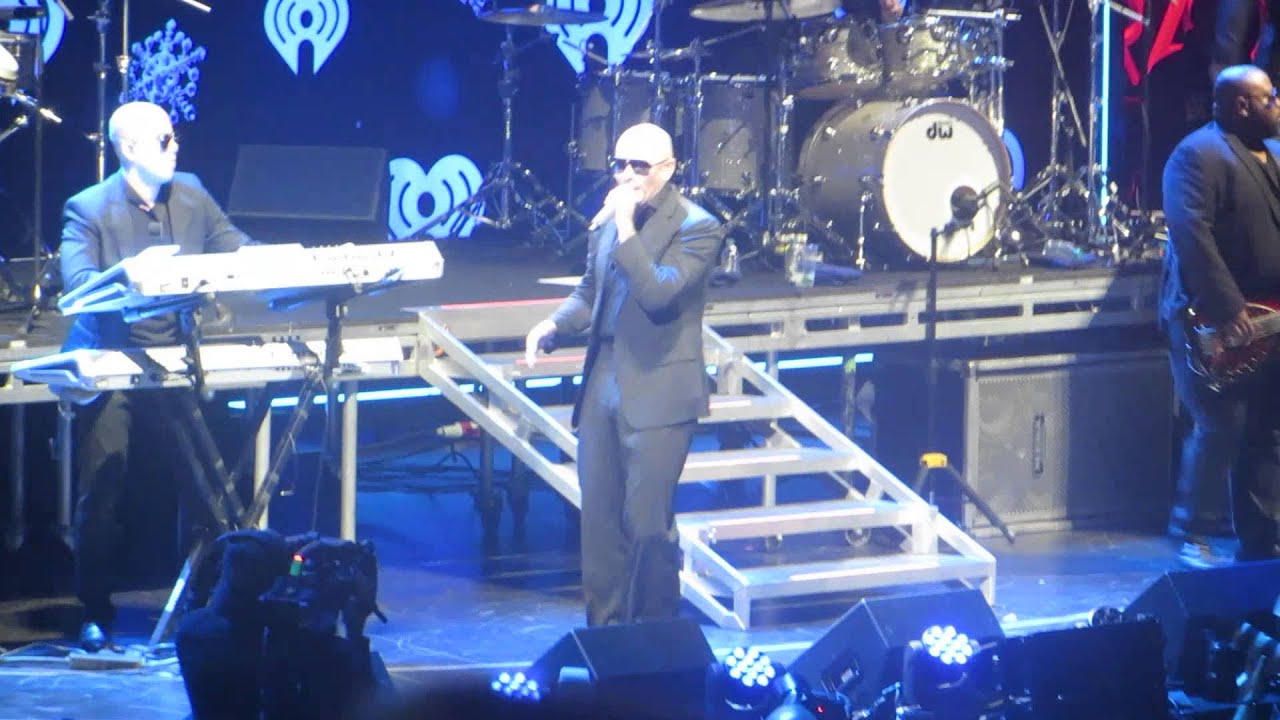 Pitbull-Hey Baby Live Atlanta Power 96.1 Jingle Ball 2013