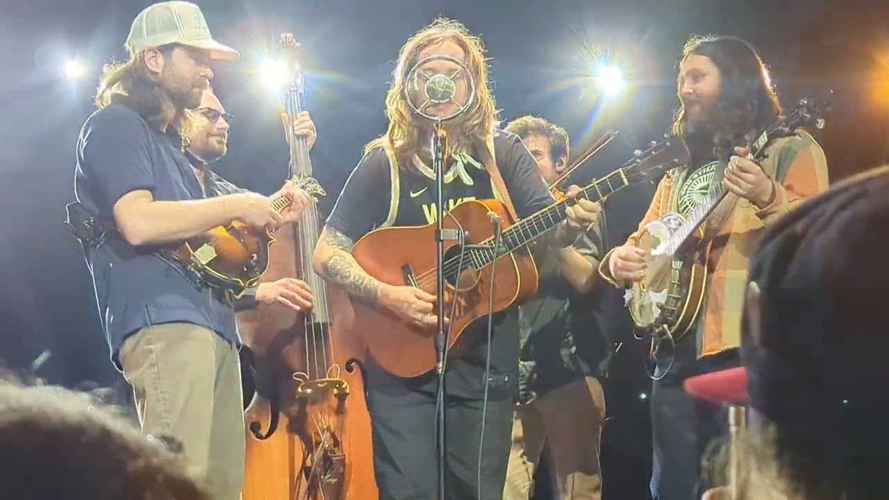 Billy Strings ~ 