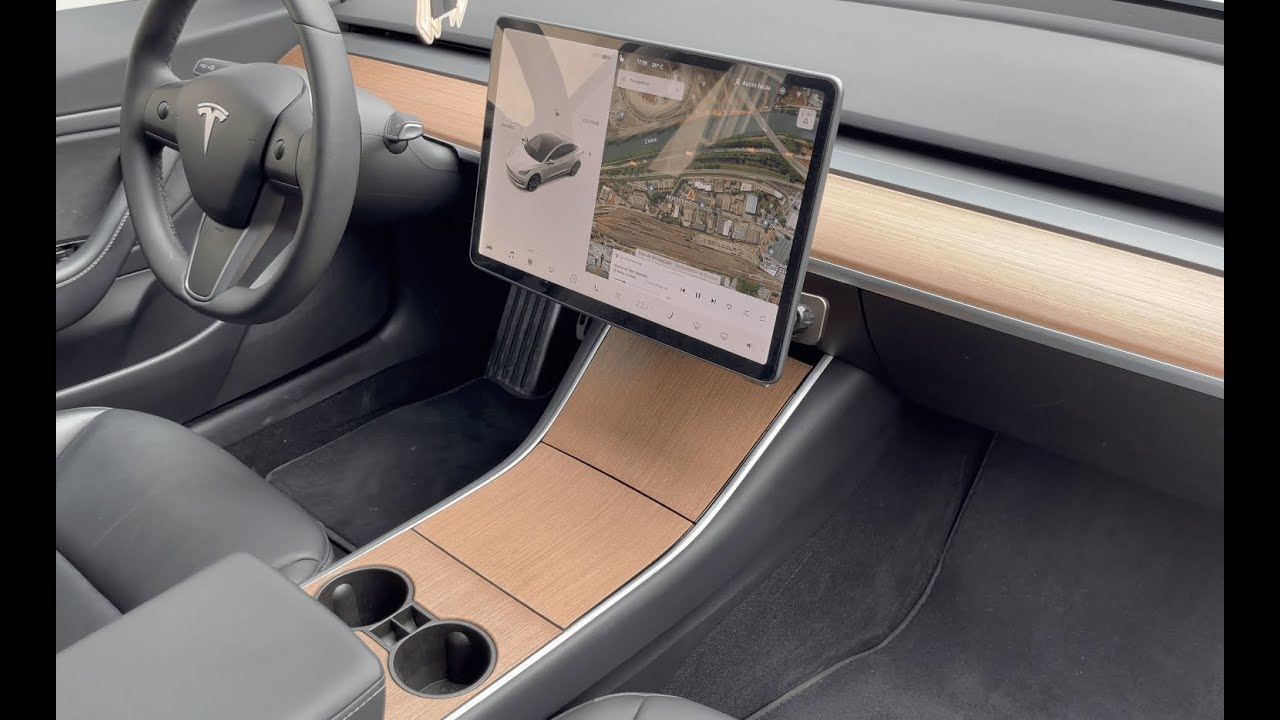 Center console in real woord for Tesla Model 3 and Model Y