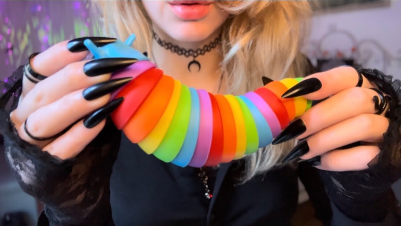 ASMR Tapping&Scratching on Random Items *no talking