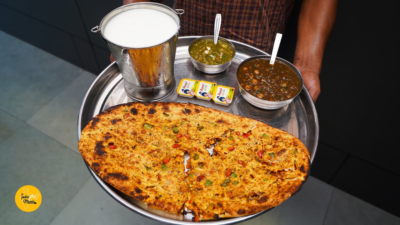 India's Biggest 20 Inch Maharaja Kulcha With 1 Baaltee Lassi Rs. 499/- l Vadodara Street Food