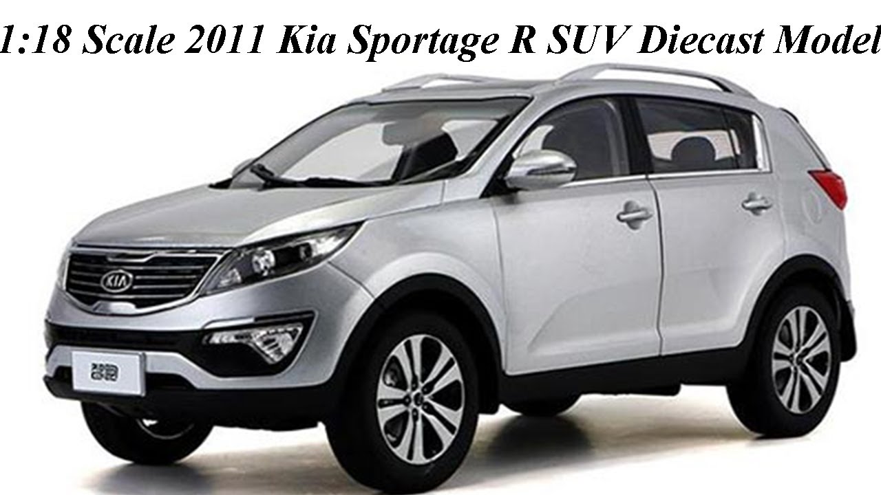 Unboxing of 1:18 Scale 2011 Kia Sportage R SUV Diecast Model