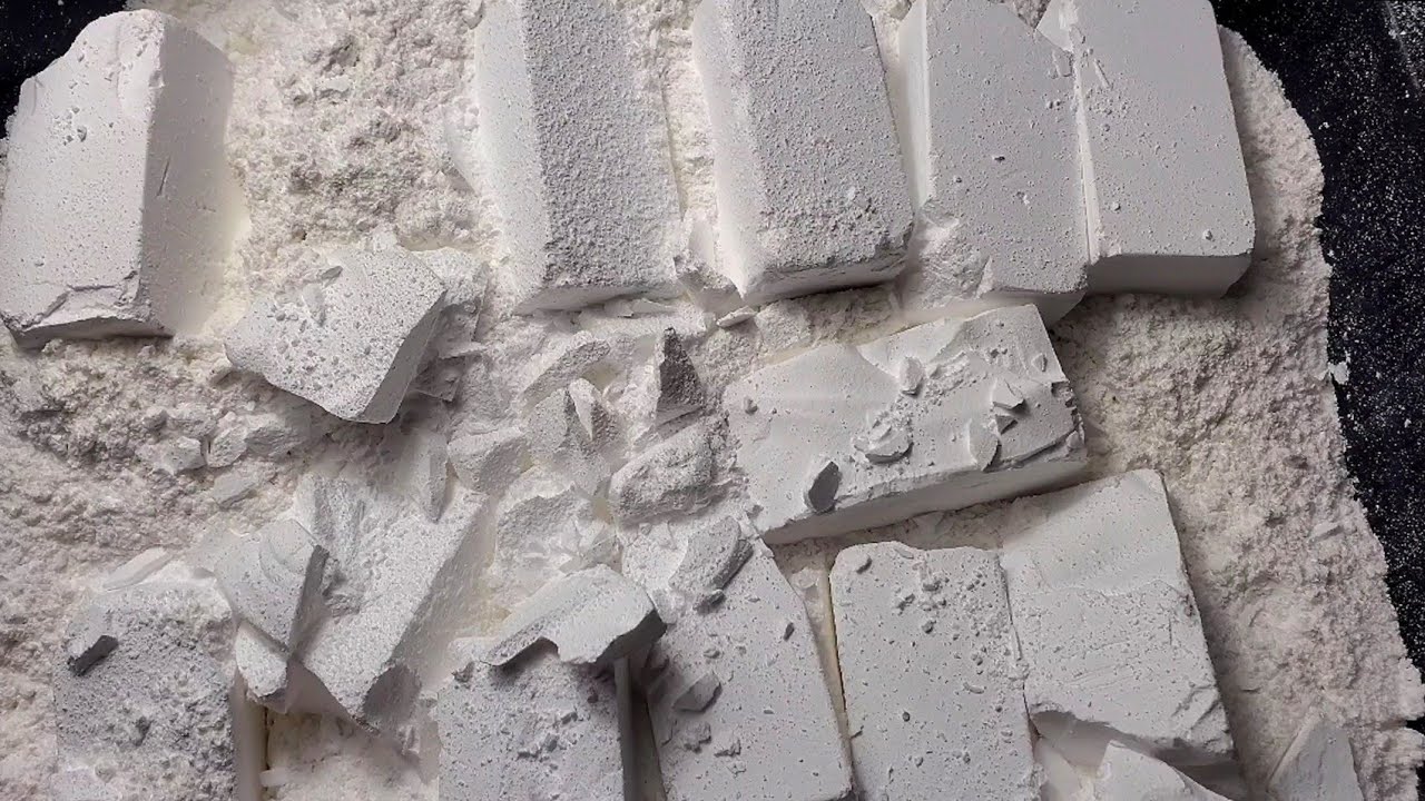 PLAIN BROKEN BLOCKS GYM CHALK CRUMBLE-ASMR
