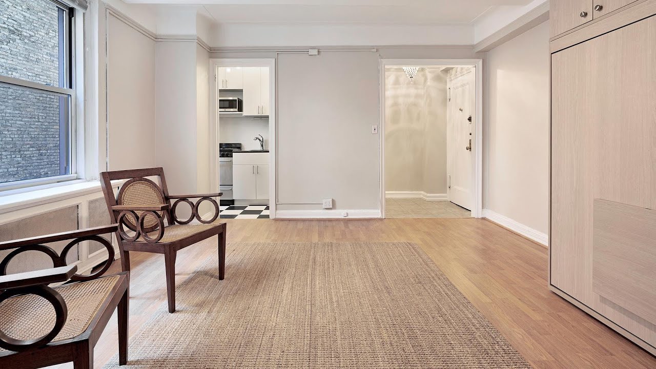 70 Remsen Street #3J  -  Brooklyn Heights, Brooklyn, NY
