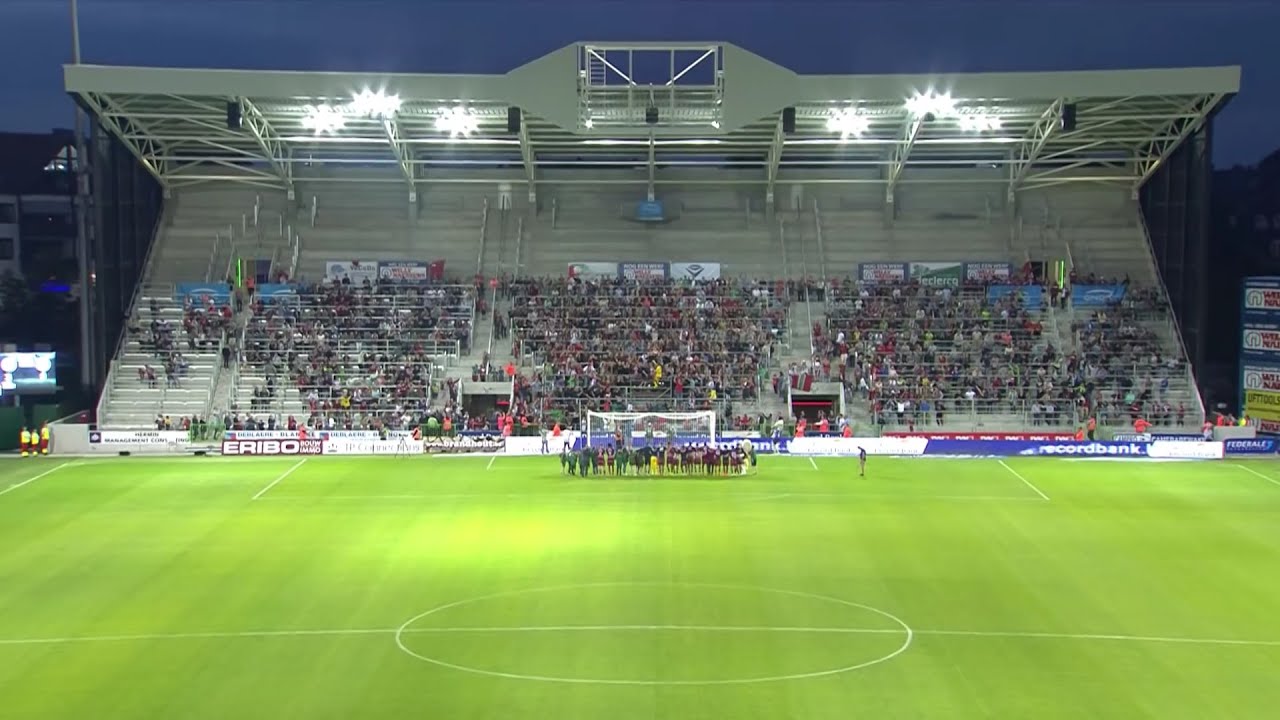 Timelapse Regenboogstadion tribune B