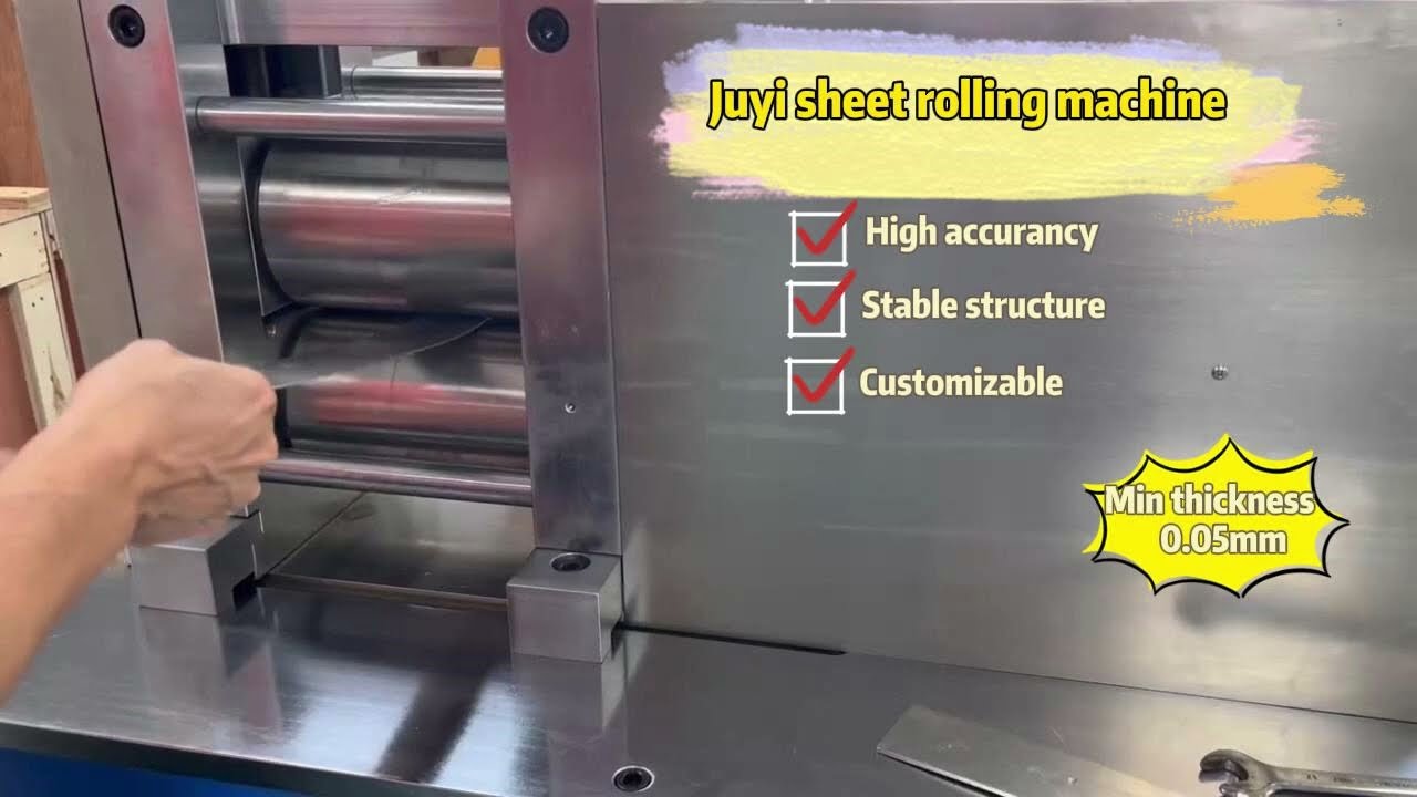 How's the effect of rolling the tin-lead alloy sheets with Juyi's rolling machine? Let's have a try.
