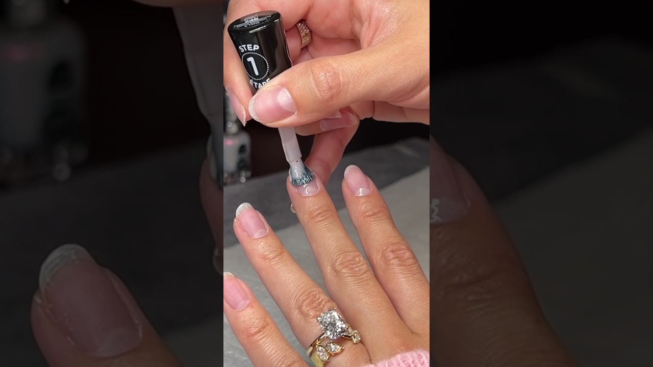 elite nail combo🤌🏼💗 Once Chiffon A Time + Pixie Chrome Top Coat @sallyhansen #SallyHansenPartner