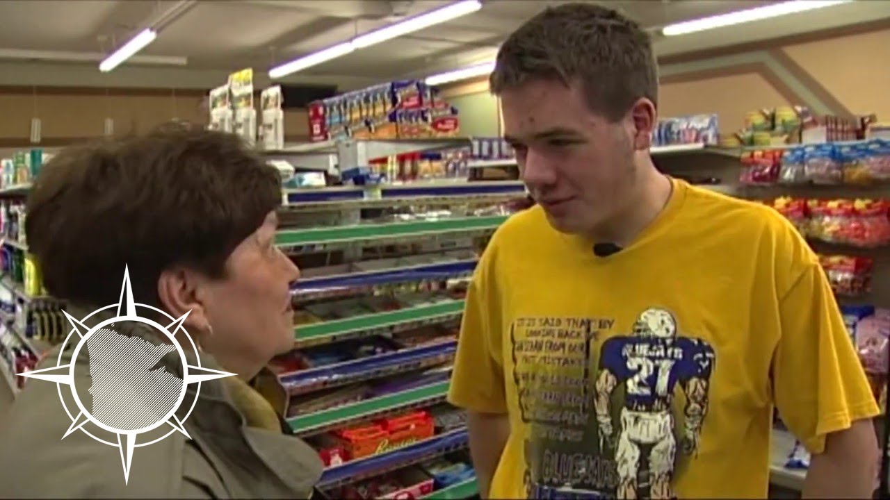 17-year-old saves the last grocery store in Truman, by buying it (2007)