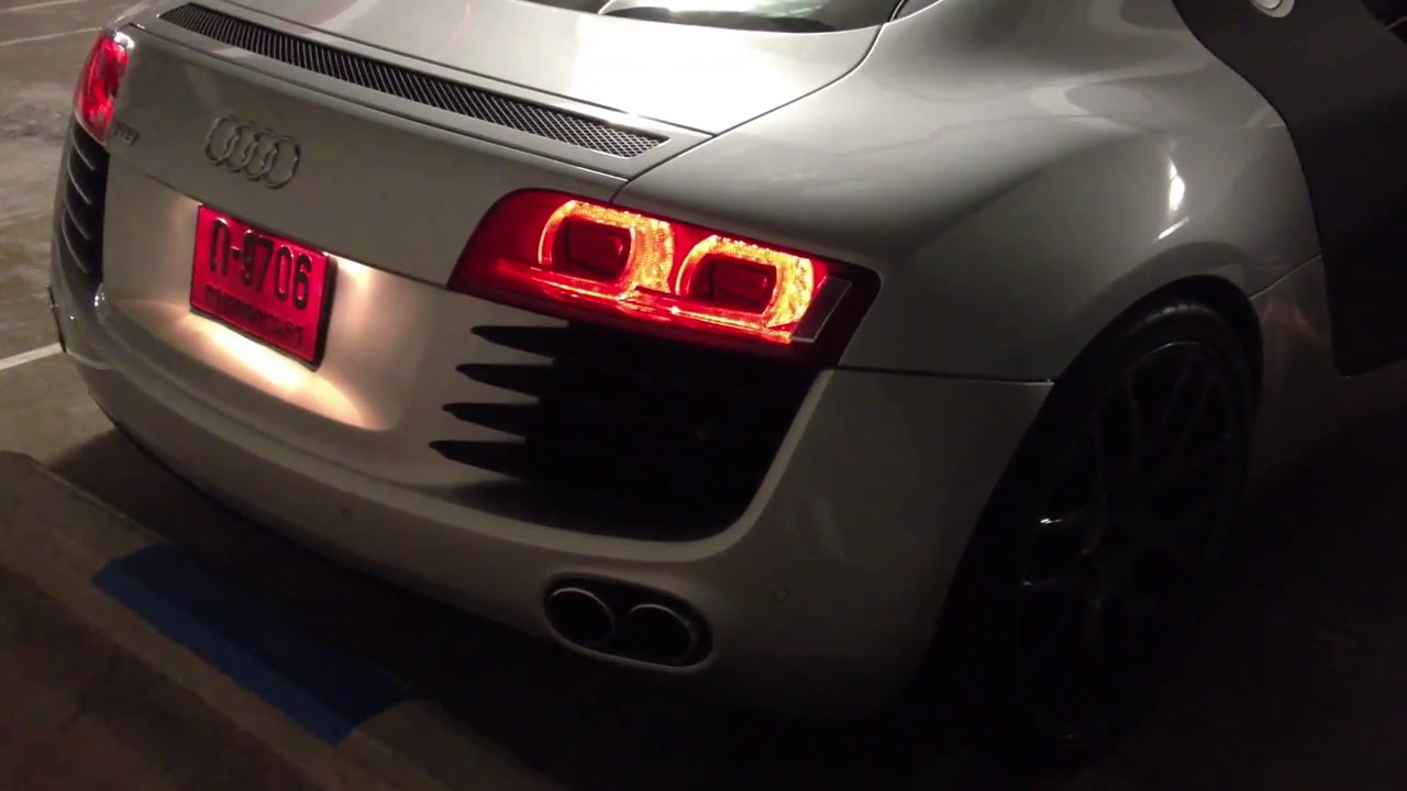 Audi R8 V8 with Tubi exhaust engine start and idle