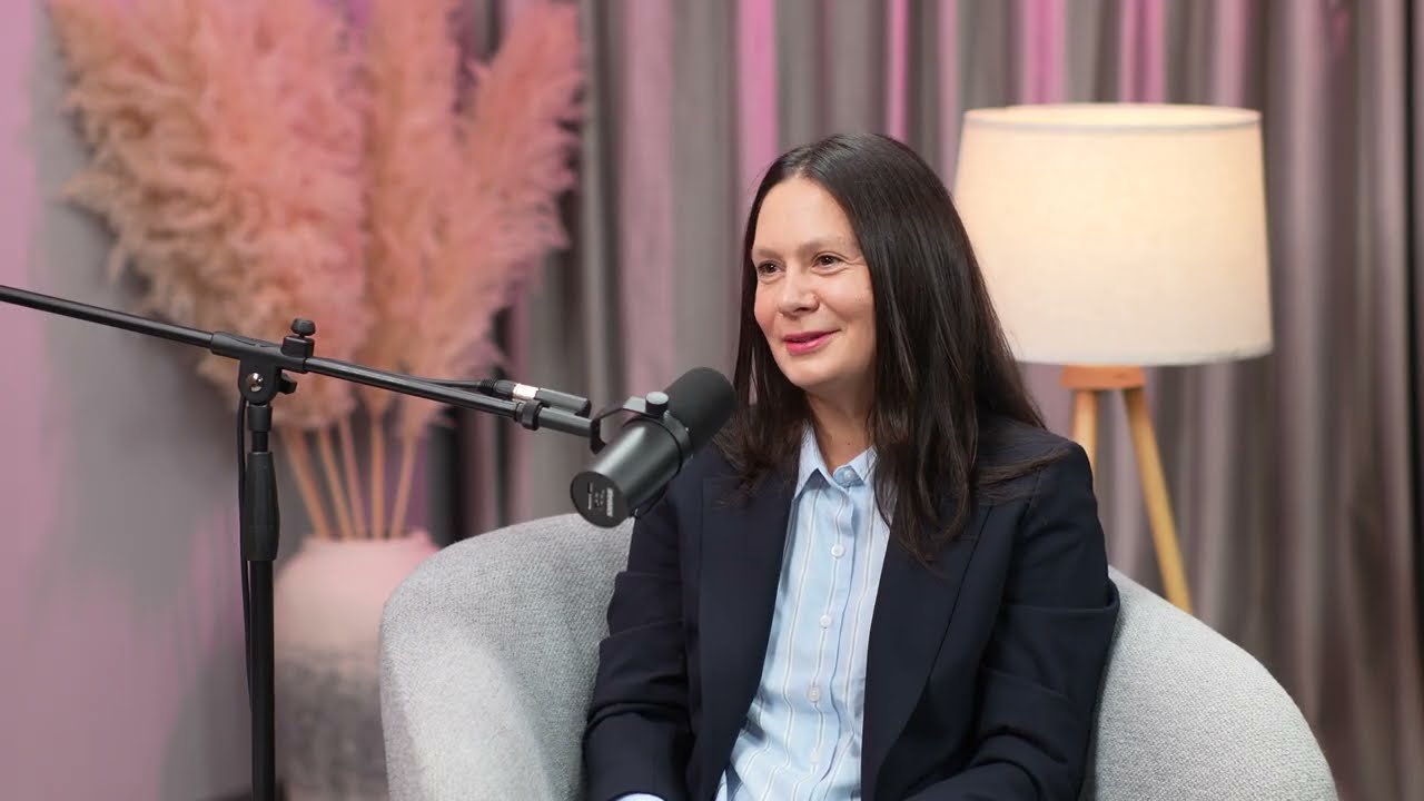 «Равный консультант» - не врач и не психолог.