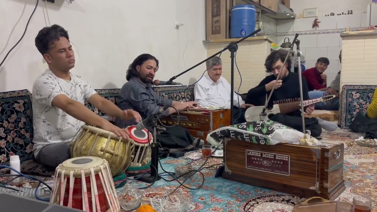 سوخته لاله زارمن رفته گل از کنارمن: استاد احمد رئوف فتح علی خان😔