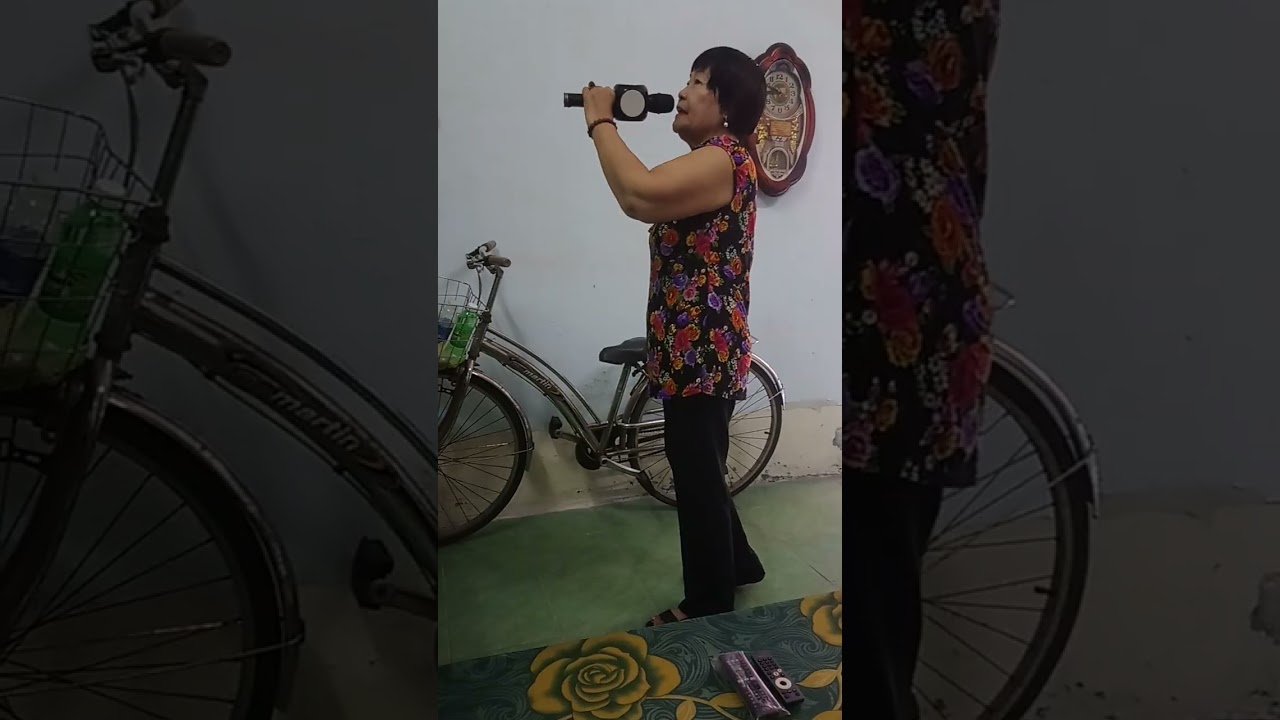 Ca sĩ Đào 39 - Lỡ bước sang ngang