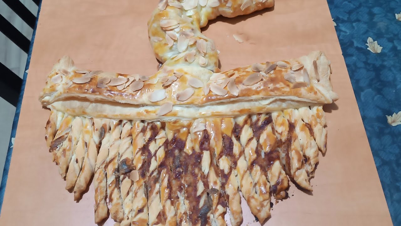 Scopa della Befana salata in sfoglia, aperitivo antipasto/centro tavola scopa della befana  sfoglia