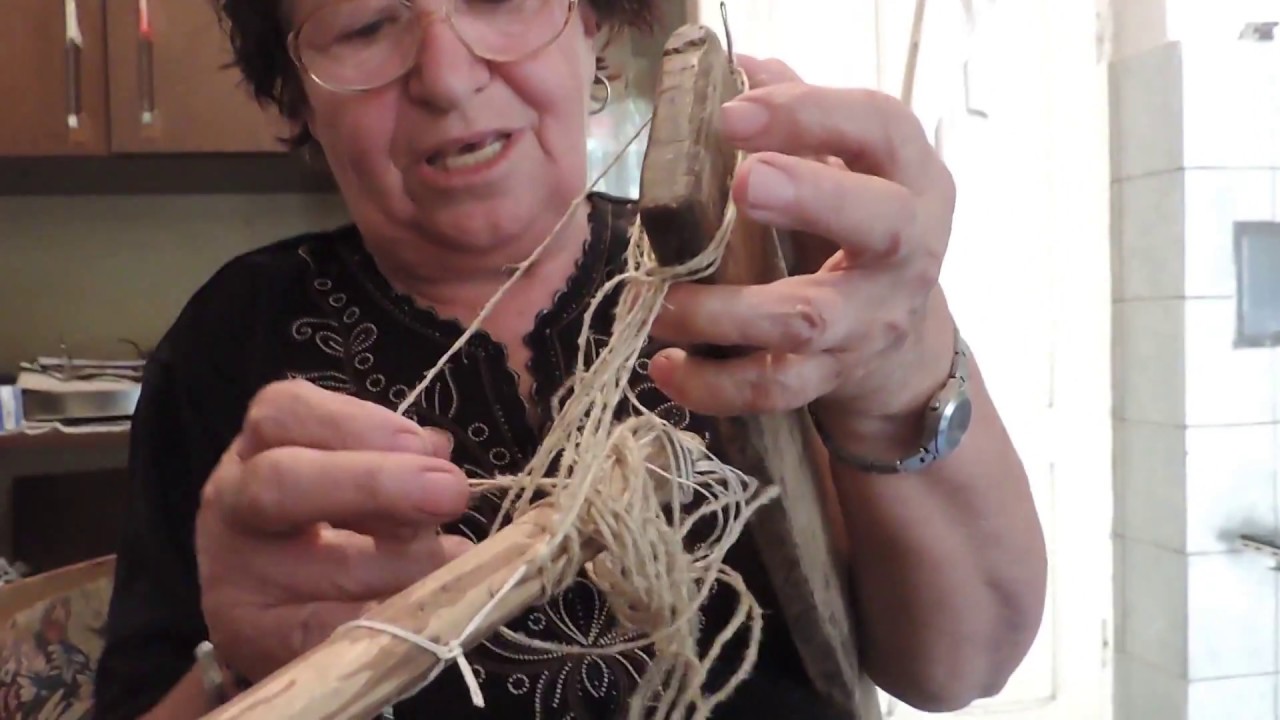 Tehnike tradicionalne zenske radinosti u Osecinskom kraju (DOKUMENTARNI FILM)