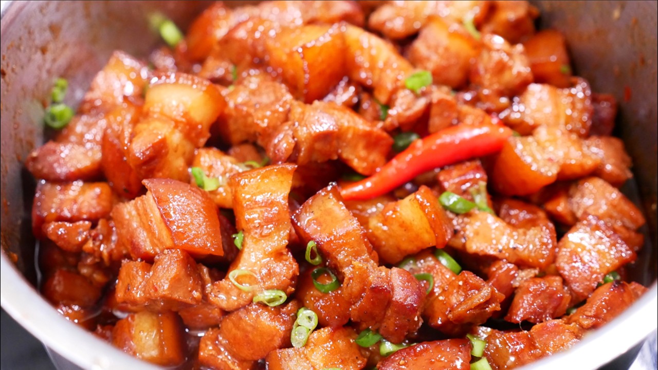 Chưa Ai Chỉ Cách Này Cho Bạn Để Thịt Kho Tiêu - Ba Rọi Kho Tiêu Thơm Hơn, Vị Đậm Đà! by Vanh Khuyen