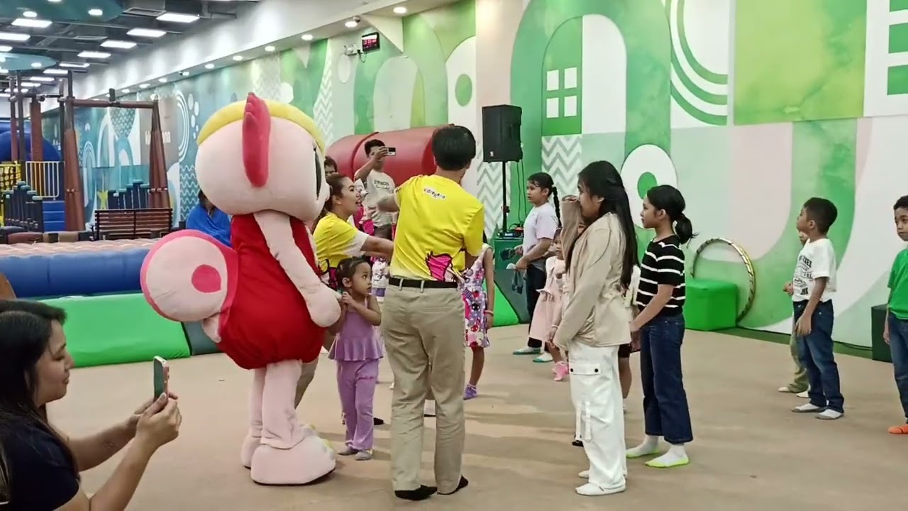 Kidzoona SM North Edsa | Nag enjoy Ang mga Bata TEAM OLIVEROS