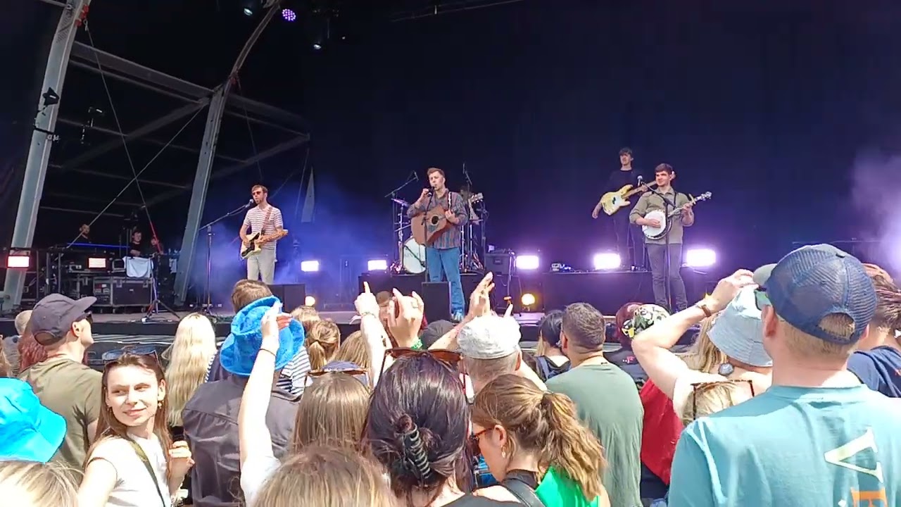 Kingfishr - Caroline (Live at Rock Werchter, Belgium - 04/07/2024)
