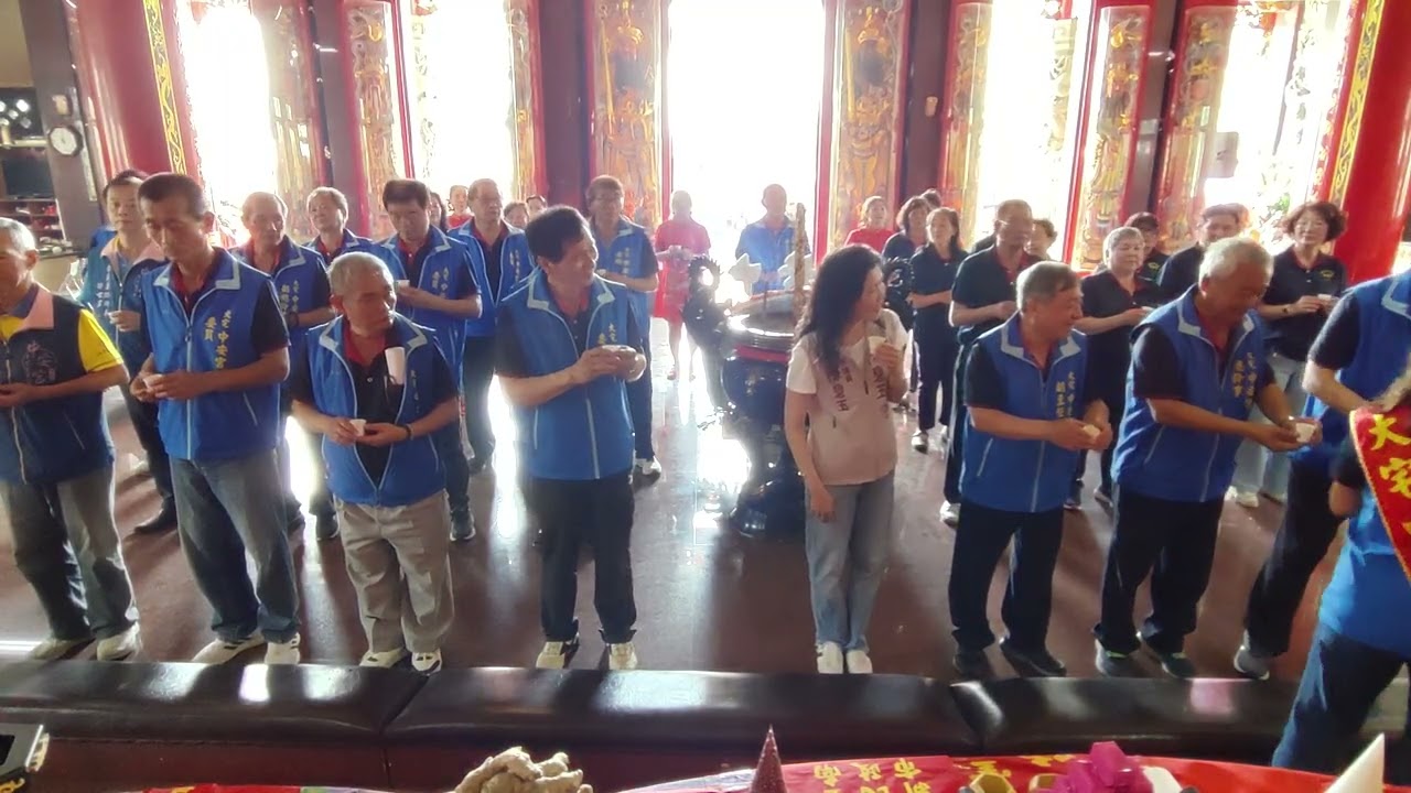 丙午年大宅中安宮「中安祭」市議員陳碧玉、主委劉淑芬敬謝中安爺大元帥及管理委員會暨志工團隊『