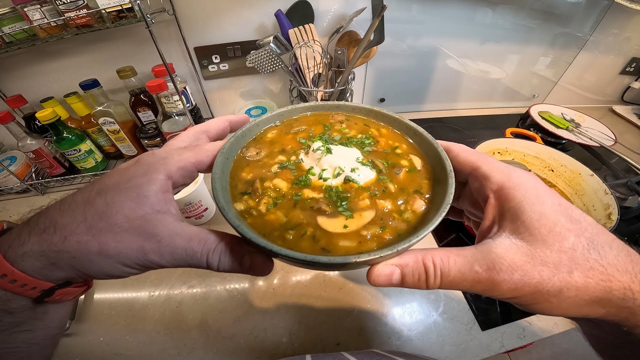 MrT's Kitchen, Episode 2: Hearty Mushroom Soup 👌😊👍