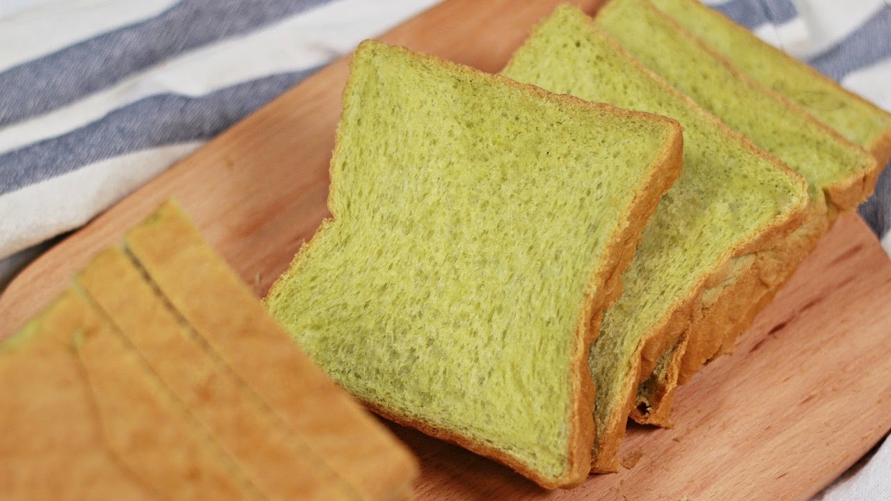 Pandan Bread 班兰吐司 - Recipe By ZaTaYaYummy