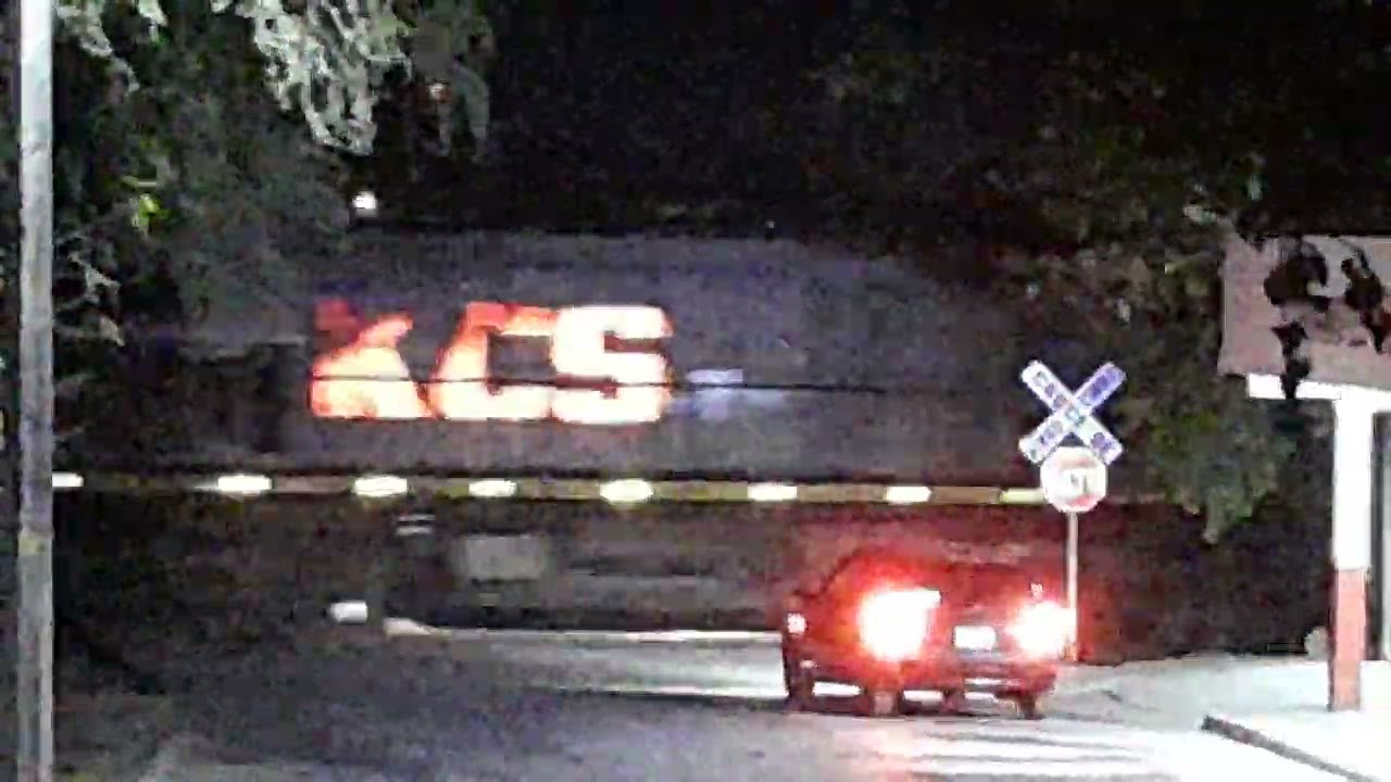 Tren Norte con 40 km/h Rumbo a SLP Ahora Liderado por 2da Vuelta KCSM 4533 y KCSM 4545