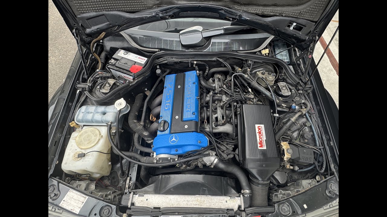 Mercedes-Benz 190E 2.5-16 Cosworth  (W201型)　1993年式　イグニッションオン～