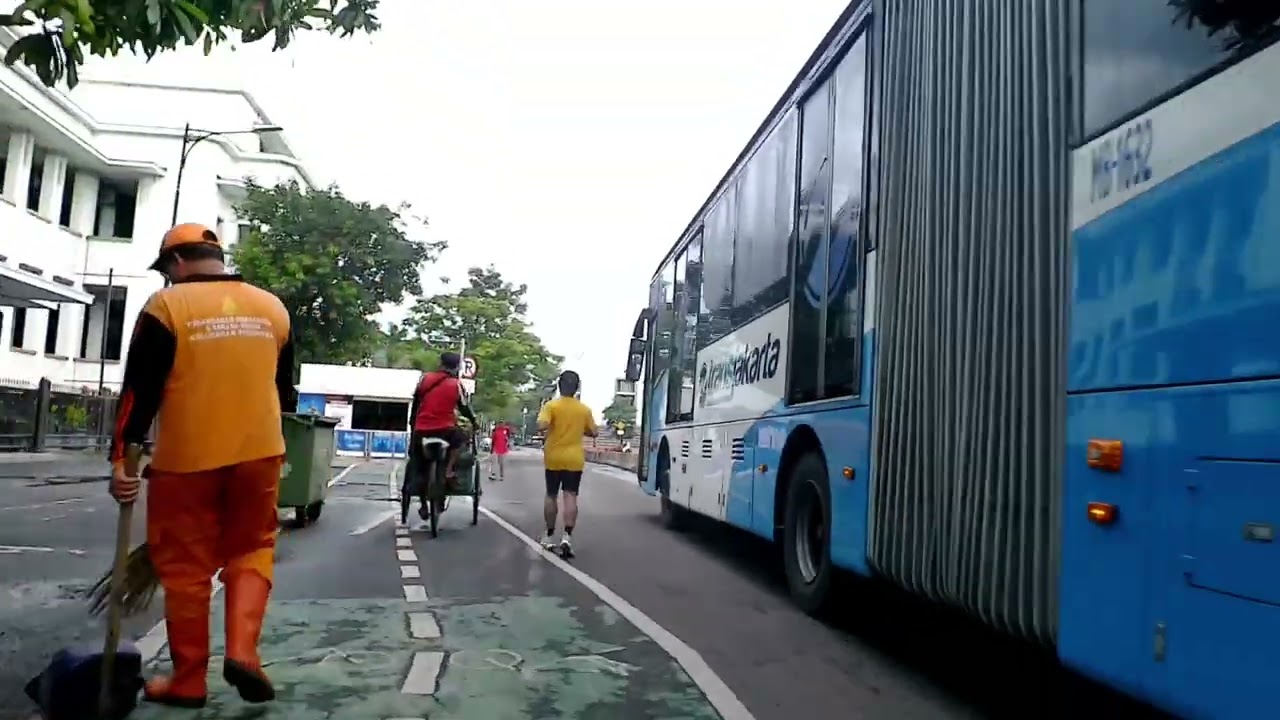 Bersepeda pagi pas hujan hujan dulu brica AE3X