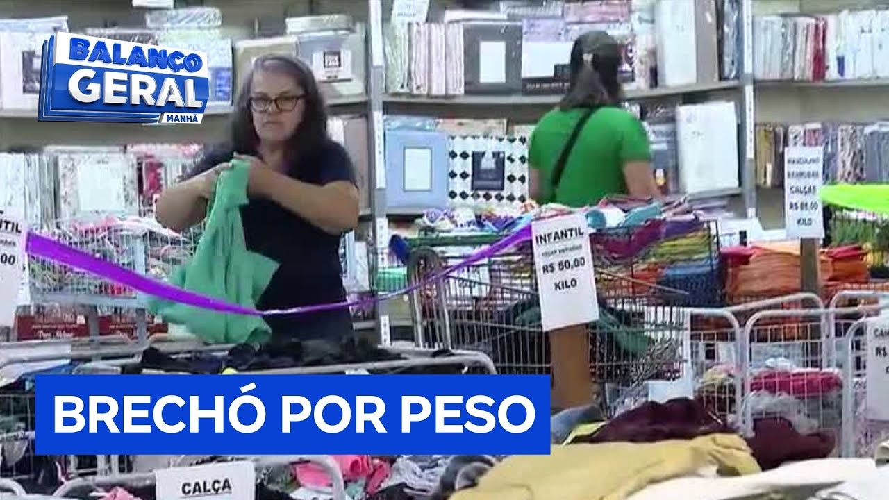 Achamos em São Paulo: Brechó vende roupas a quilo na 25 de Março