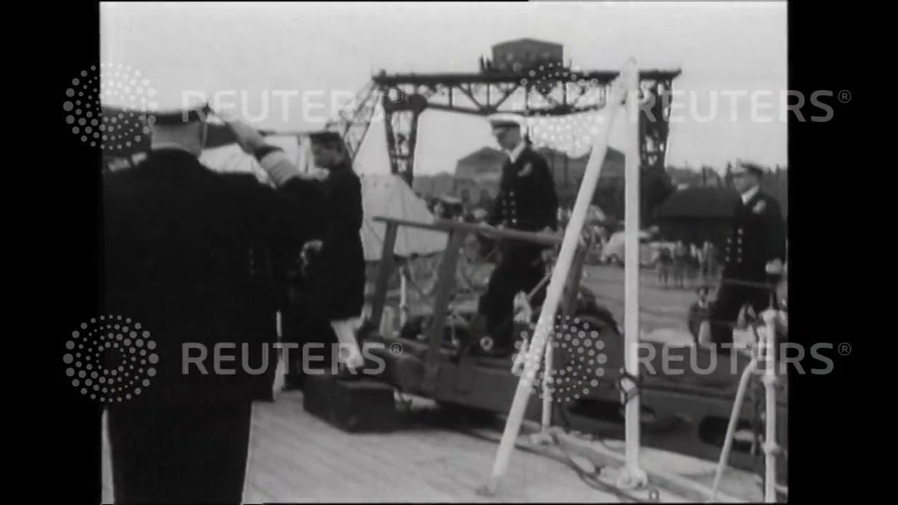 1948 ГОД ОБОРОНЫ: HMS Achilles переименован.