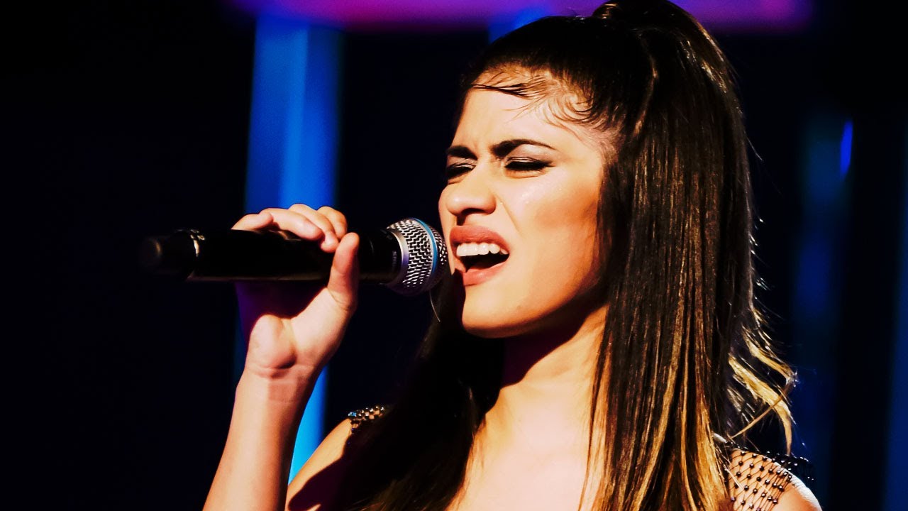 Juliana Gallipoliti cantó desde su alma 
